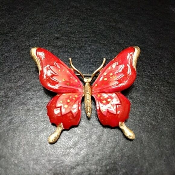 *Sale* Trifari gold tone red and pink butterfly pin - Picture 2 of 8